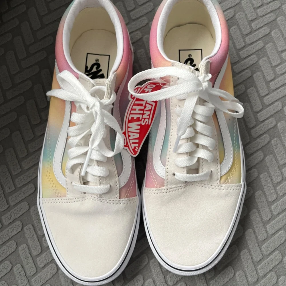 Vans Tie Dye Sneakers - Picture 2 of 4